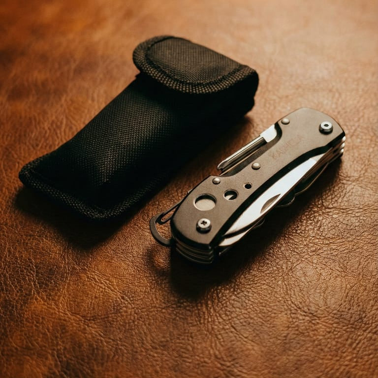 Traveling Knife Set (Silver)